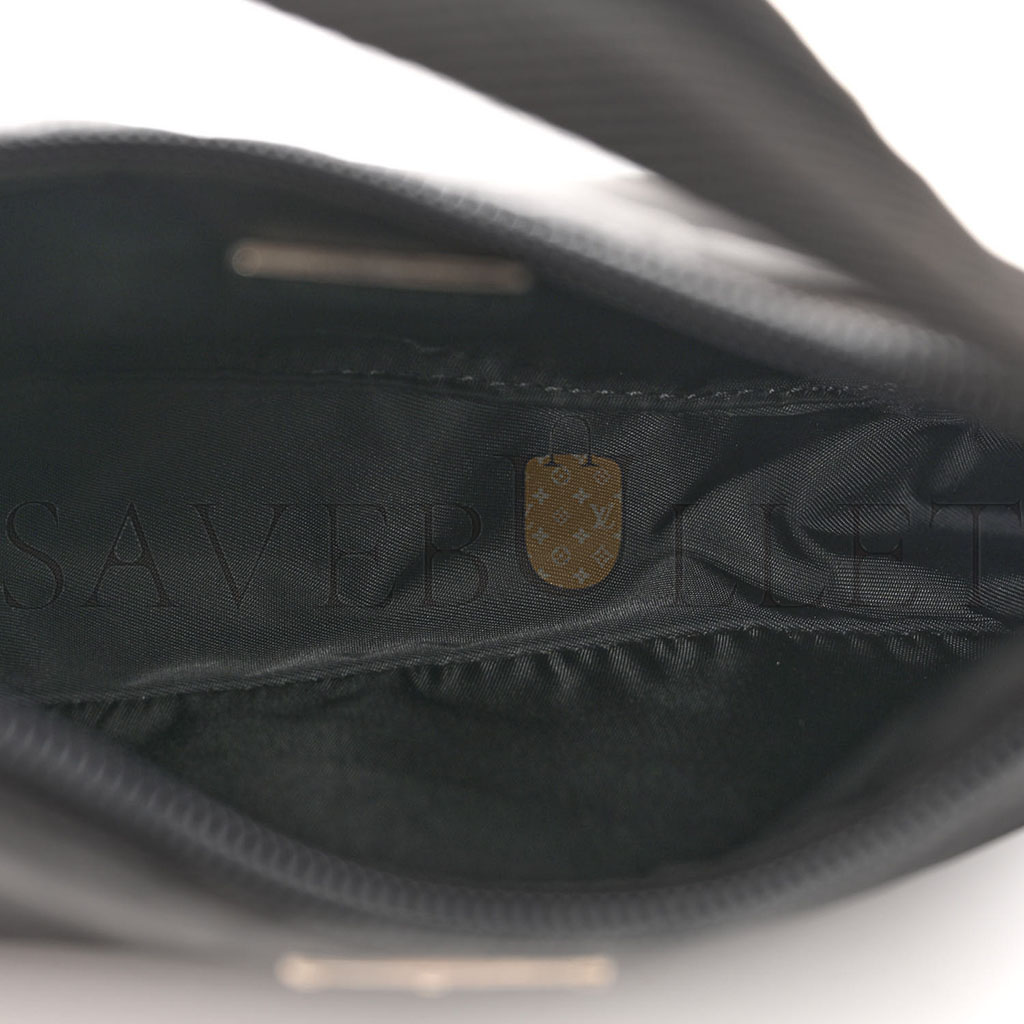 PRADA TESSUTO NYLON SPORT MINI SHOULDER BAG BLACK (20*18*6cm) PRADA TESSUTO NYLON SPORT MINI SHOULDER BAG BLACK (20*18*6cm)
