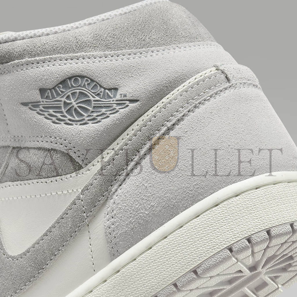 NIKE AIR JORDAN 1 MID SE FQ7720-002