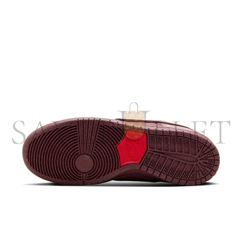 NIKE SB DUNK LOW CITY OF LOVE - BURGUNDY FN0619-600