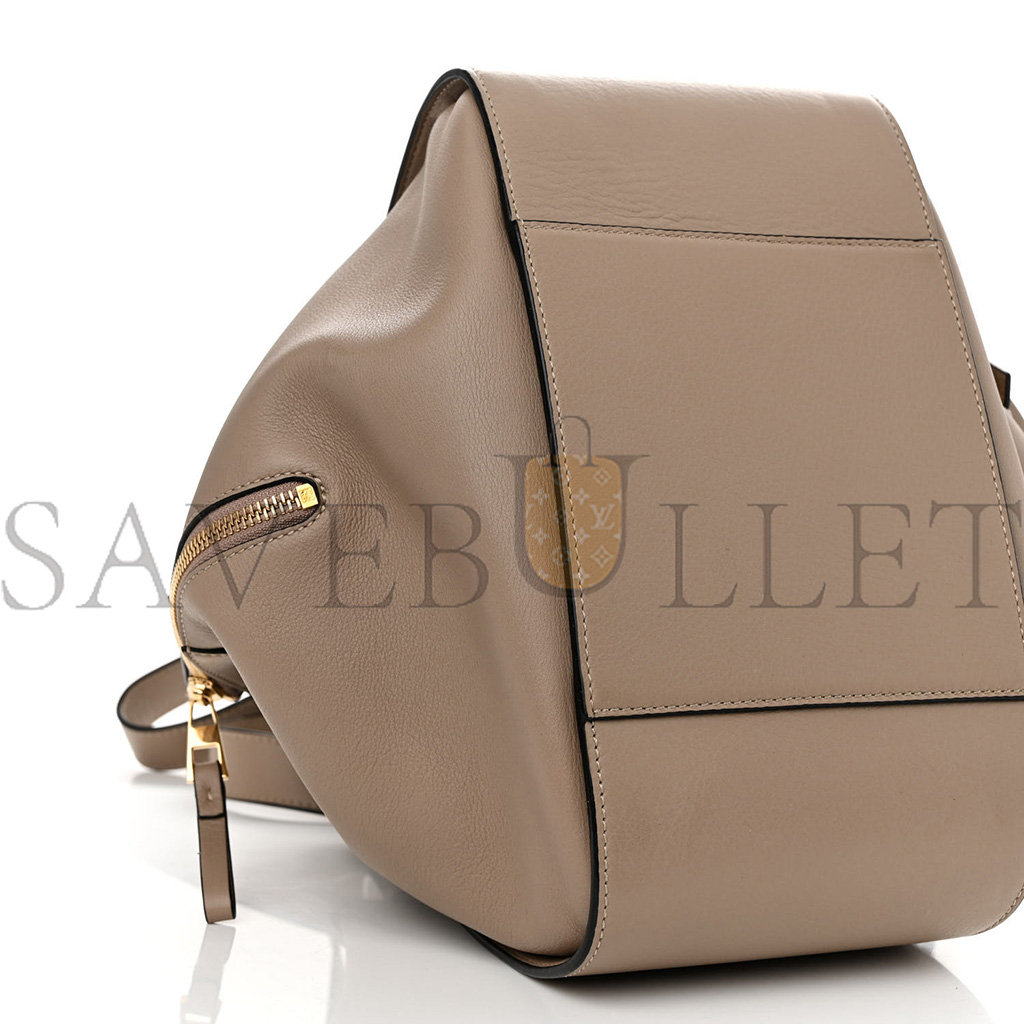 LOEWE CALFSKIN SMALL HAMMOCK SHOULDER BAG SAND (30*25*13.5cm)